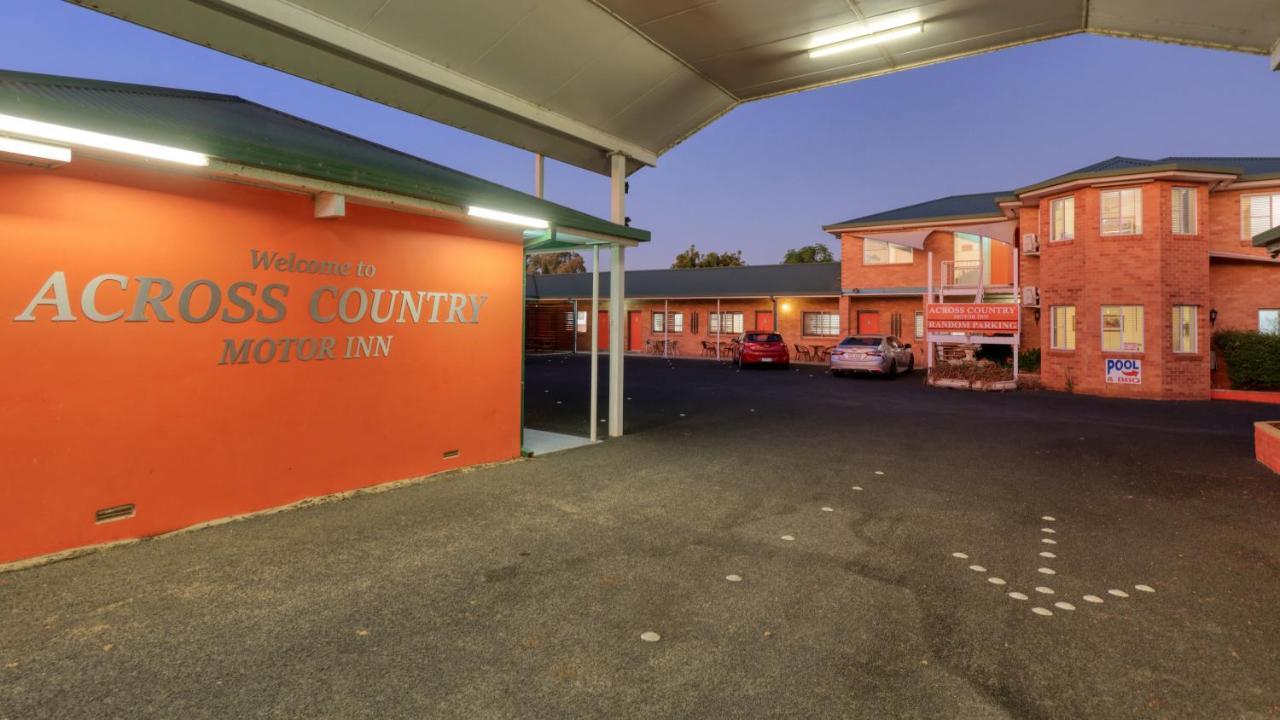 دوبو Across Country Motor Inn المظهر الخارجي الصورة